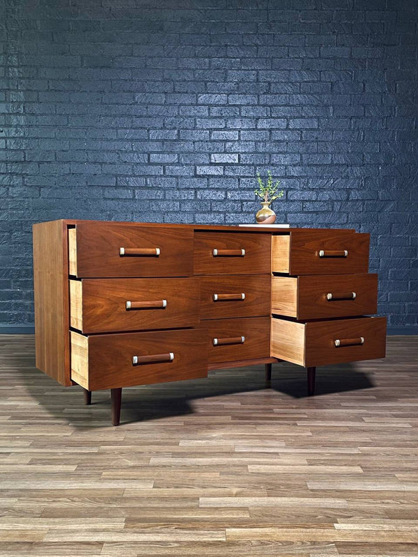 Mid-Century Modern 9-Drawer Dresser by American of Martinsville, c.1970’s