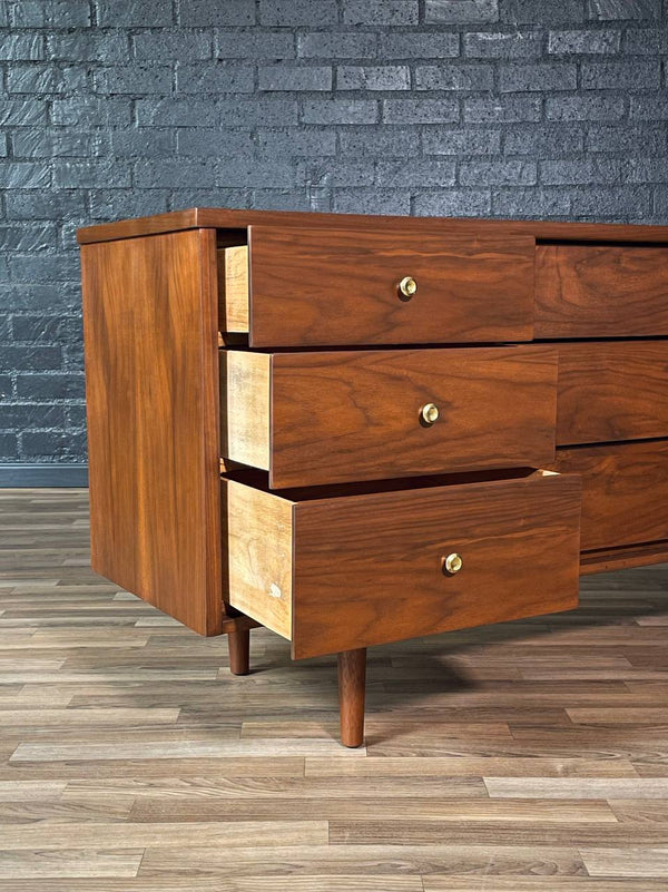 Mid-Century Modern Walnut Dresser by Harmony House, c.1960’s