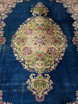 Vintage Persian Kashan Rug – Hand-Knotted Floral Medallion on Deep Indigo Field, c.1940s