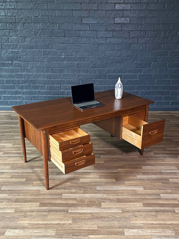 Mid-Century Danish Modern Walnut Executive Desk by Gunnar Schwartz, c.1960’s