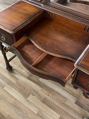 American Colonial Mahogany Vanity Desk, c.1940’s