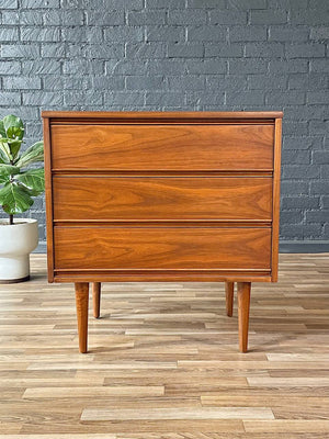 Mid-Century Modern 3-Drawer Dresser by Dixie, c.1960’s