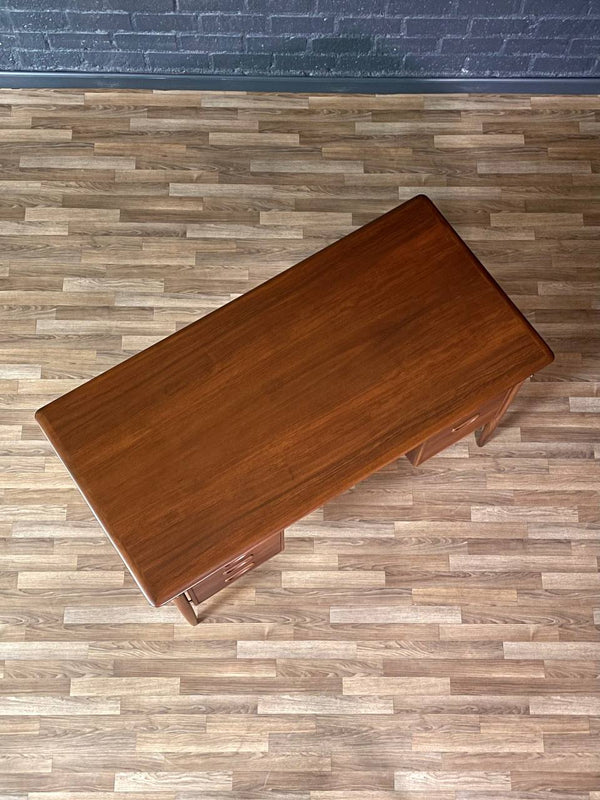 Mid-Century Danish Modern Walnut Executive Desk by Gunnar Schwartz, c.1960’s