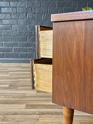 Pair of Mid-Century Modern Night Stands by Ward Furniture