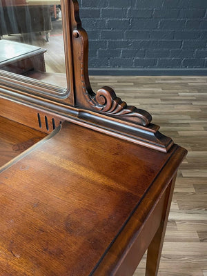 American Colonial Mahogany Vanity Desk, c.1940’s