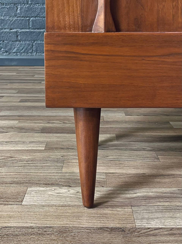 Pair of Mid-Century Modern Sculpted Night Stands by American of Martinsville, c.1950’s