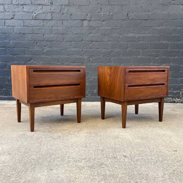 Pair of Mid-Century Modern Walnut Night Stands by American of Martinsville, c.1950’s