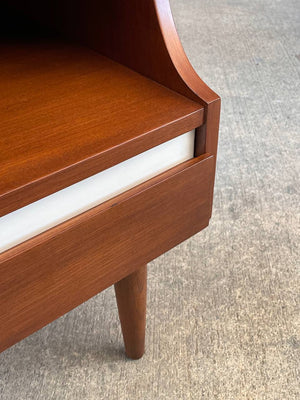 Pair of Mid-Century Modern Two-Tone Night Stands by American of Martinsville, c.1960’s
