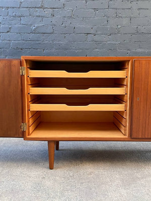 Mid-Century Danish Modern Teak Credenza by Carlo Jensen, c.1950’s