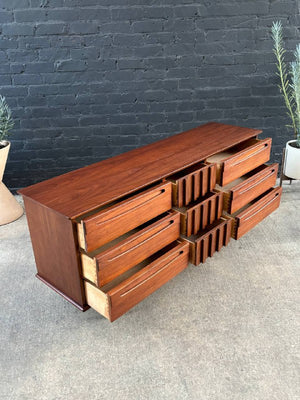 Mid-Century Modern 9-Drawer Dresser by American of Martinsville, c.1960’s