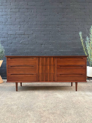 Mid-Century Modern 9-Drawer Dresser by American of Martinsville, c.1960’s