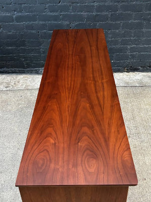 Mid-Century Modern 9-Drawer Dresser by American of Martinsville, c.1960’s