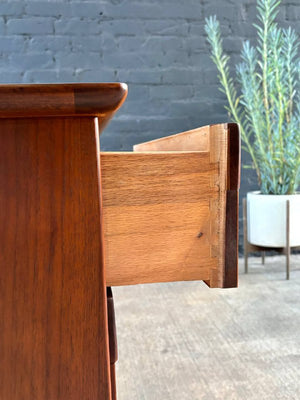 Mid-Century Modern 9-Drawer Dresser by American of Martinsville, c.1960’s