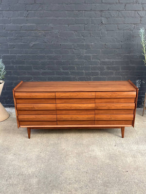 Mid-Century Modern 9-Drawer “1st Edition” Dresser by Lane, c.1960’s