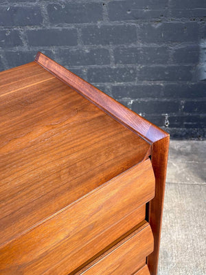 Mid-Century Modern 9-Drawer “1st Edition” Dresser by Lane, c.1960’s