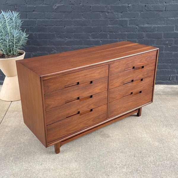 Mid-Century Modern 8-Drawer Walnut Dresser by Cavalier Furniture, c.1960’s