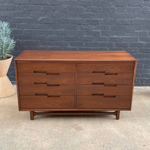 Mid-Century Modern 8-Drawer Walnut Dresser by Cavalier Furniture, c.1960’s