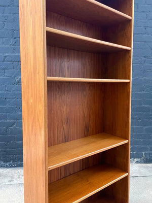 Danish Modern Teak Adjustable Shelf Bookcase, c.1970’s