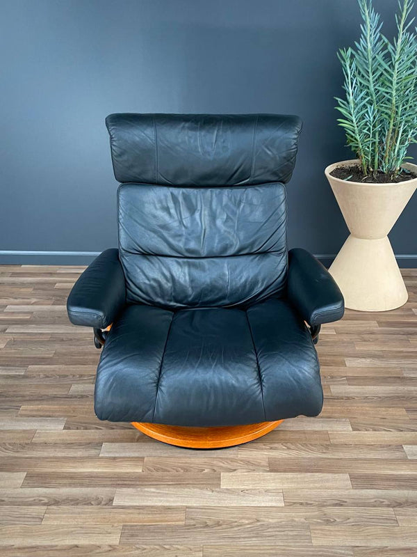 Ekornes Stressless Black Leather Reclining Swivel Lounge Chair