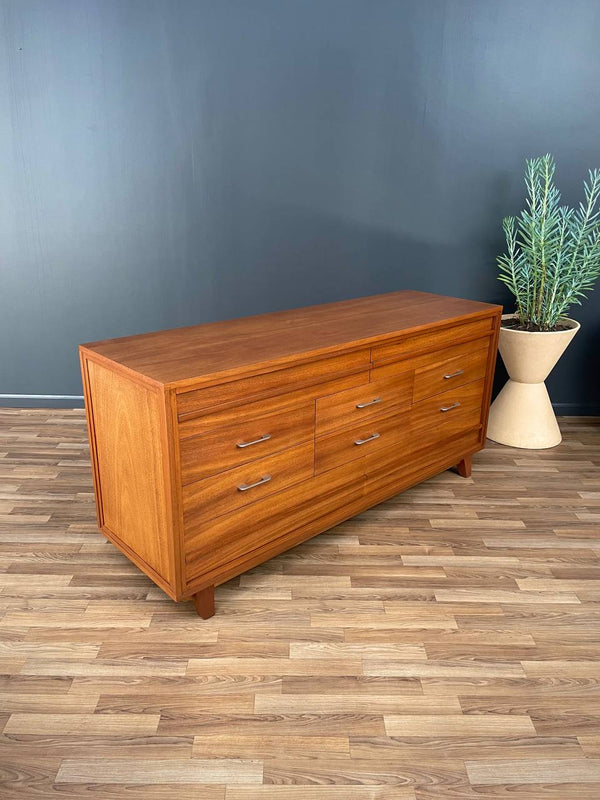 Mid-Century Modern 10-Drawer Dresser by R-Way, c.1960’s