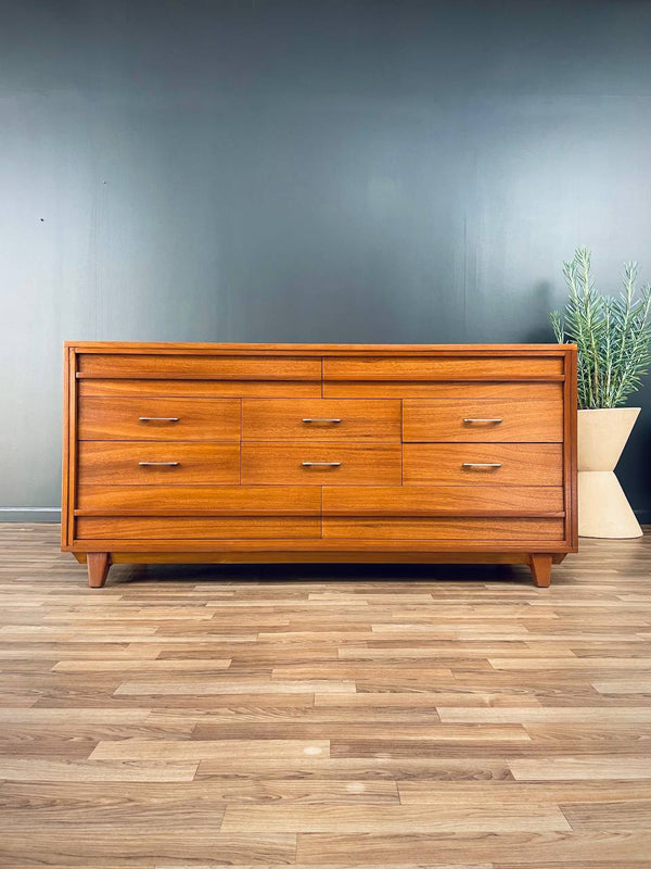 Mid-Century Modern 10-Drawer Dresser by R-Way, c.1960’s