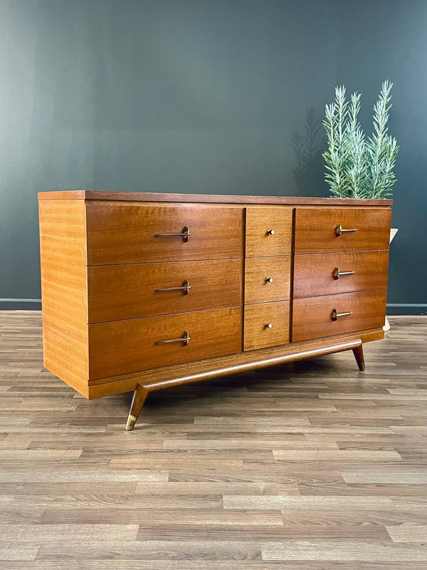 Mid-Century California Modern 9-Drawer Dresser by Burnetts, c.1960’s