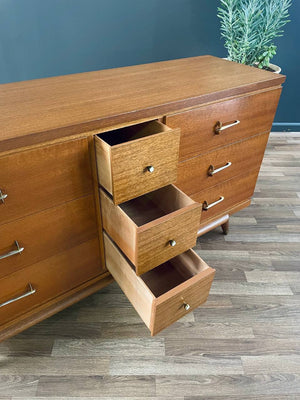 Mid-Century California Modern 9-Drawer Dresser by Burnetts, c.1960’s