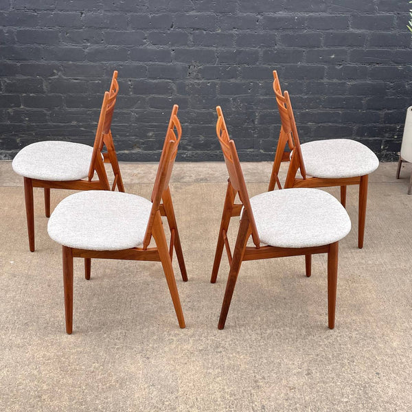 Set of 4 Mid-Century Modern Walnut Dining Chairs by Kipp Stewart, c.1950’s