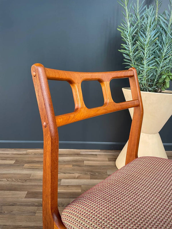 Set of 6 Mid-Century Danish Teak Dining Chairs by D-Scan, c.1960’s