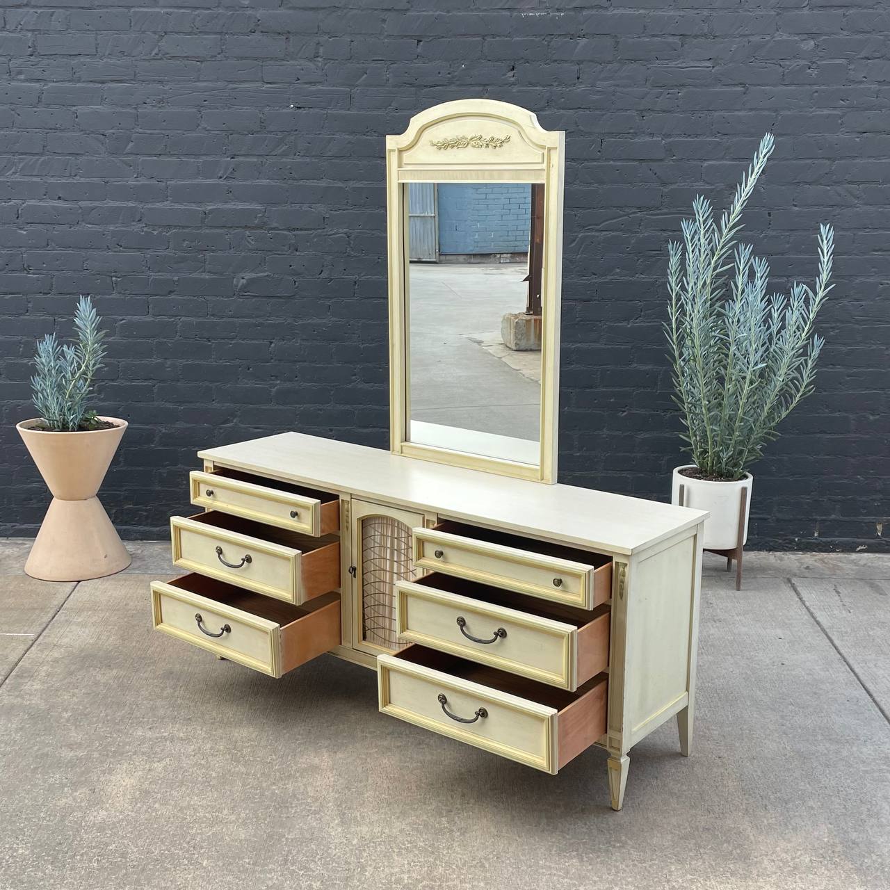 Vintage French Provincial Style 9-Drawer Dresser by Stanley, c.1960's Vintage Supply Vintage French Provincial Style 9-Drawer Dresser by Stanley, c.1960's Vintage Supply
