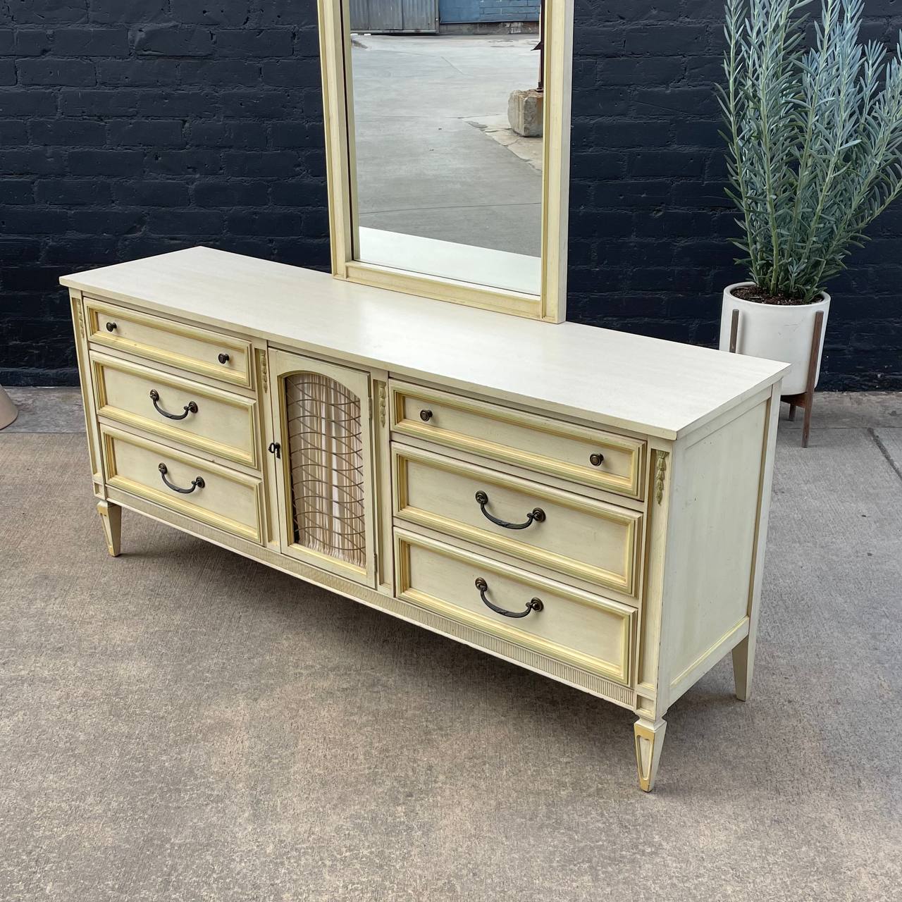 stanley furniture dresser vintage Vintage French Provincial Style 9-Drawer Dresser by Stanley, c.1960's – Vintage Supply