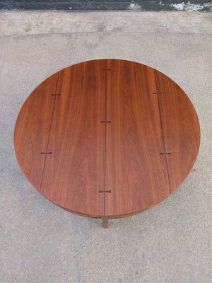 Mid-Century Modern Walnut Coffee Table with Inlaid Bowtie Rosewood by Lane , c.1960’s