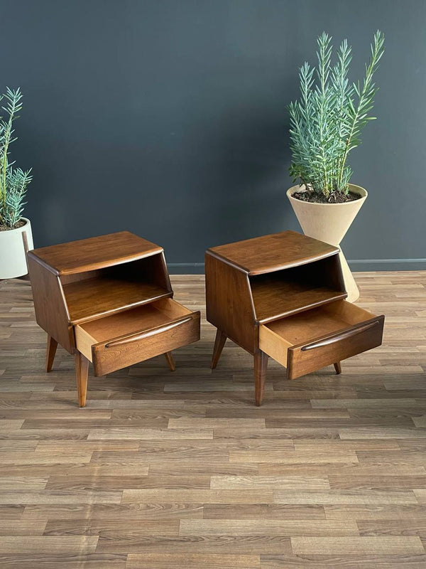 Pair of Mid-Century Modern Night Stands by Heywood Wakefield, c.1950’s