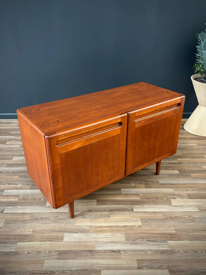 Mid-Century Danish Modern Teak Credenza, c.1960’s