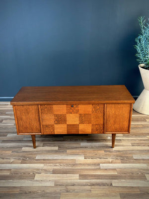 Mid-Century Modern Cedars Trunk Chest by Lane, c.1950’s