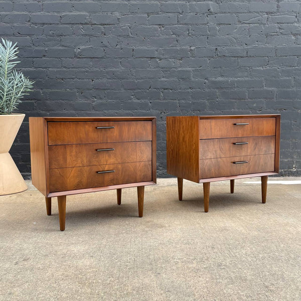 Pair of Vintage Mid-Century Modern Walnut Night Stands by Lane Furniture, c.1960’s