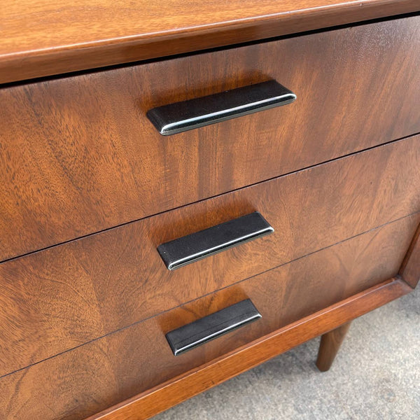 Pair of Vintage Mid-Century Modern Walnut Night Stands by Lane Furniture, c.1960’s