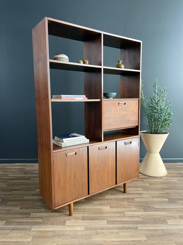 Mid-Century Modern Free-Standing Walnut Bookshelf, c.1960’s