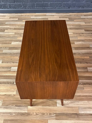 Mid-Century Modern Walnut Credenza/Bookcase by Milo Baughman, c.1950’s