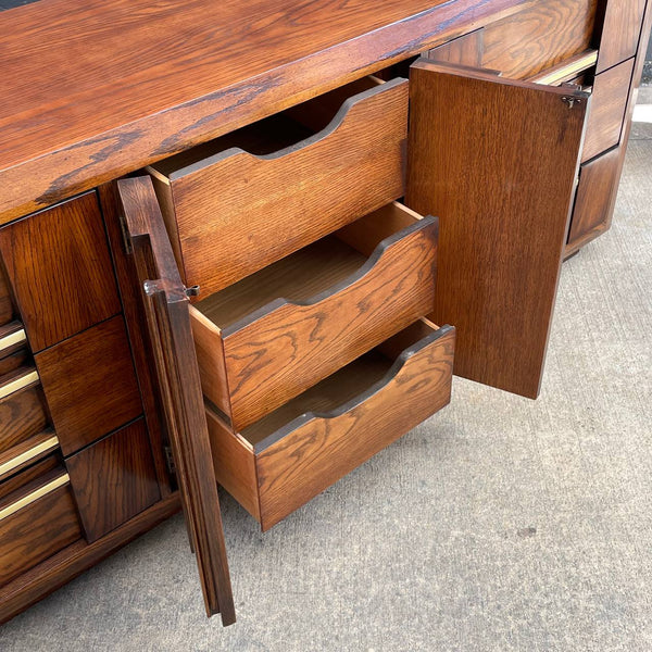 Mid-Century Modern 9-Drawer Dresser by Lane, c.1960’s