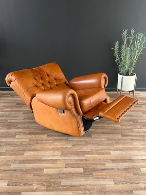 English Chesterfield Style Italian Leather Reclining Lounge Chair, c.1970’s