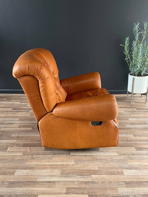 English Chesterfield Style Italian Leather Reclining Lounge Chair, c.1970’s