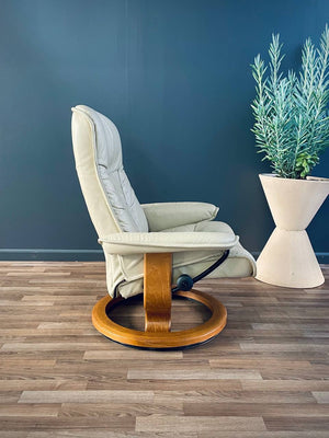 Ekornes Stressless Beige Leather Reclining Swivel Lounge Chair