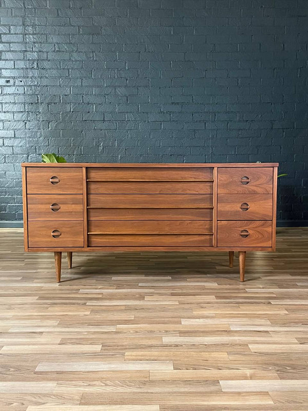 Mid-Century Modern Walnut 9-Drawer Dresser by Bassett, c.1960’s