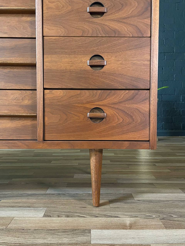 Mid-Century Modern Walnut 9-Drawer Dresser by Bassett, c.1960’s