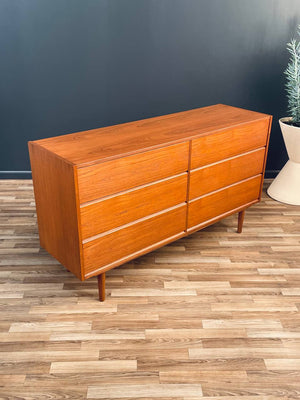 Vintage Danish Modern Teak 6-Drawer Dresser