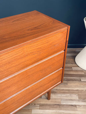 Vintage Danish Modern Teak 6-Drawer Dresser