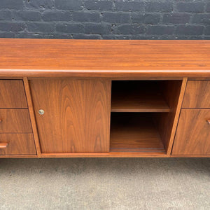 Mid-Century Modern Walnut Credenza, c.1970’s