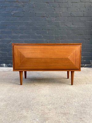 Mid-Century Modern Walnut Liquor Cabinet Credenza, c.1950’s