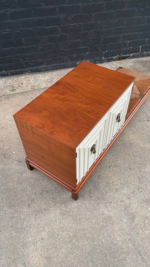 Mid-Century Modern Credenza by Renzo Rutili for Johnson Furniture, c.1950’s